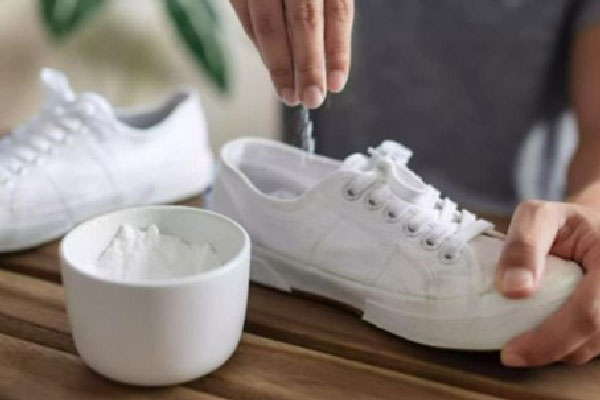 جوش شیرین برای بوی بد دهان