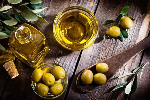 روغن زیتون،نرم کننده طبیعی